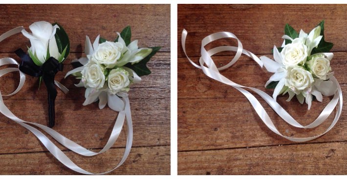Formal Set : Wrist corsage and Buttonhole -pick up in store